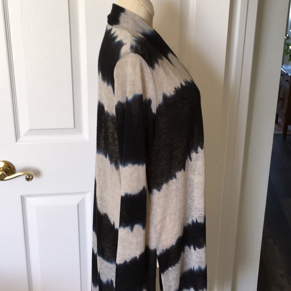 Rebecca Elliot Size M long cardigan. - Picture 4 of 8